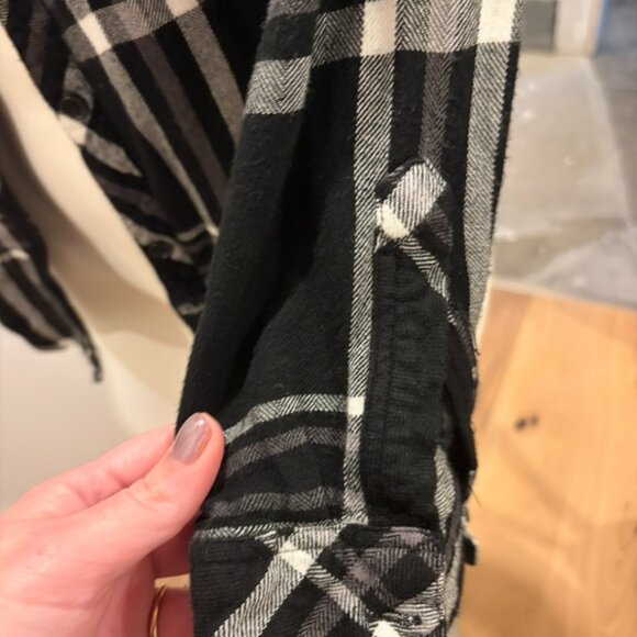 Softest Button Down Shirt from Rails - Picture 5 of 7